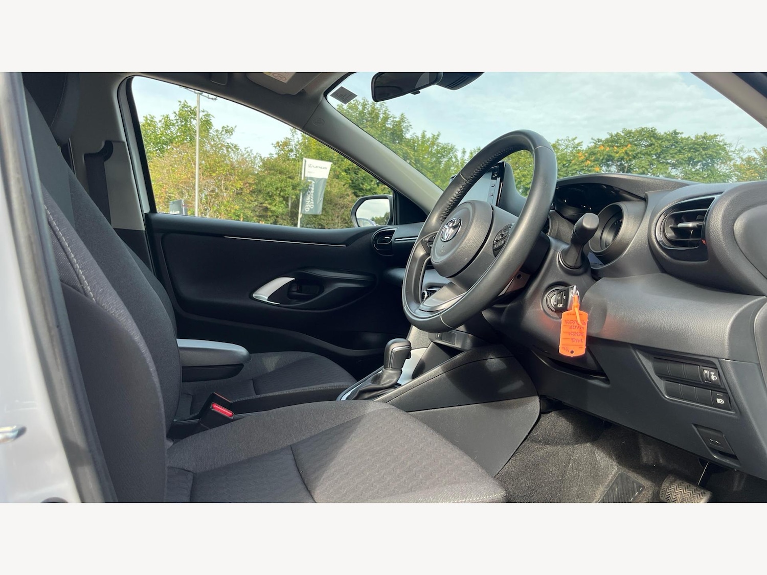 Used Toyota Yaris 2024 for sale - 76666518: Photo 13