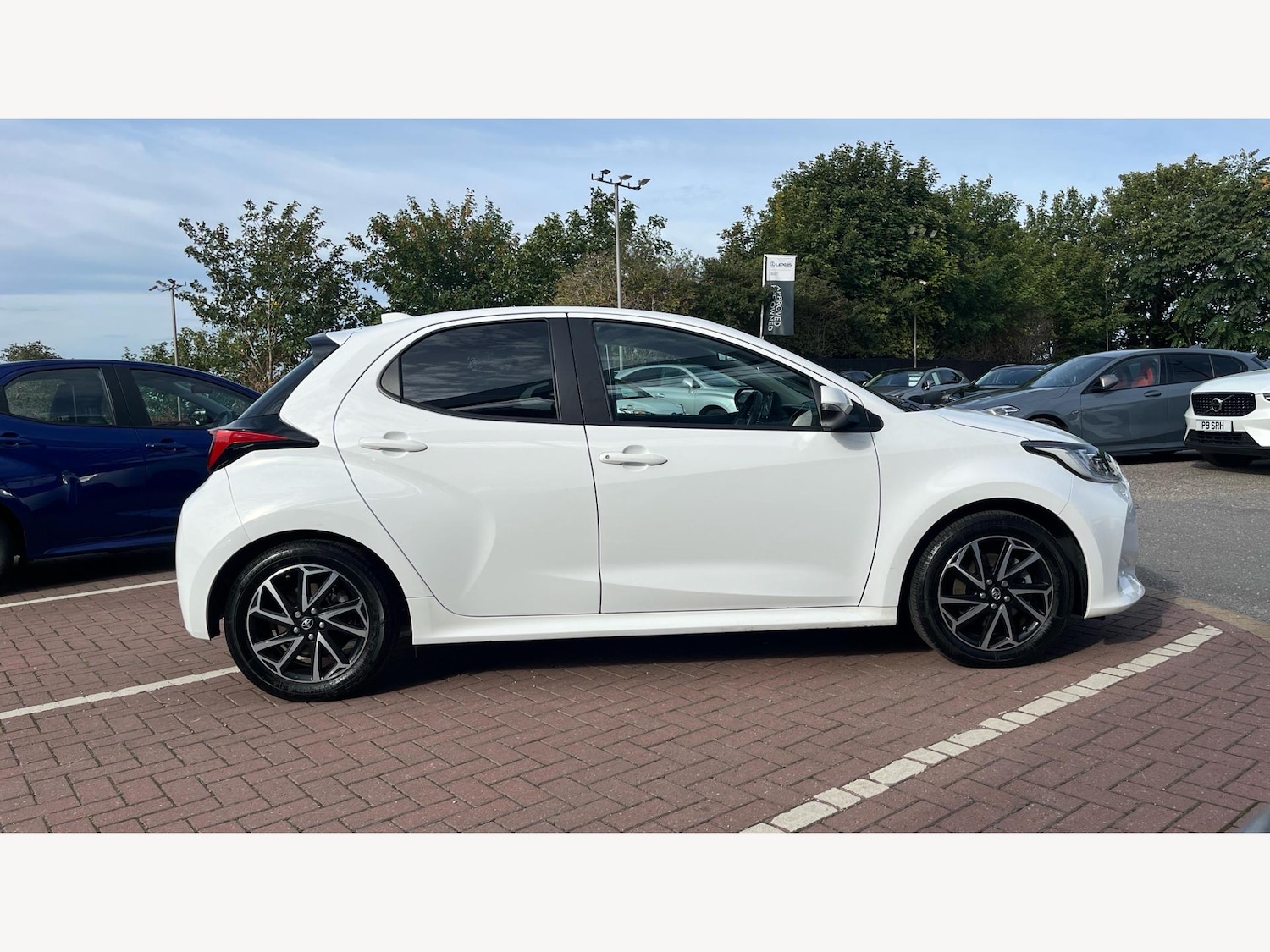 Used Toyota Yaris 2024 for sale - 76666518: Photo 18