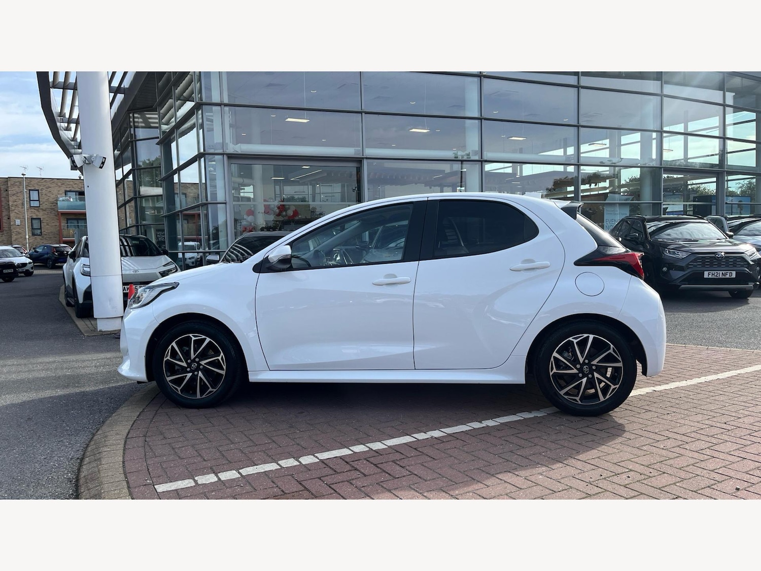 Used Toyota Yaris 2024 for sale - 76666518: Photo 19