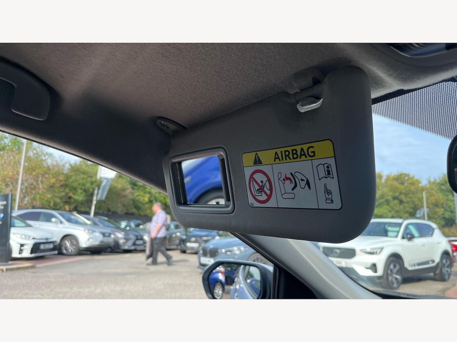 Used Toyota Yaris 2024 for sale - 76666518: Photo 32