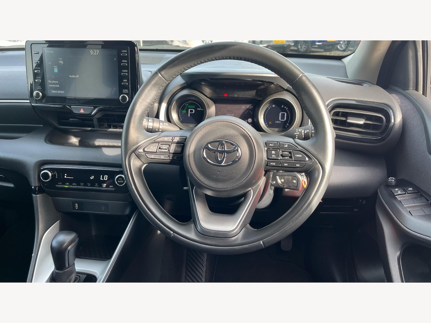 Used Toyota Yaris 2024 for sale - 76666518: Photo 8