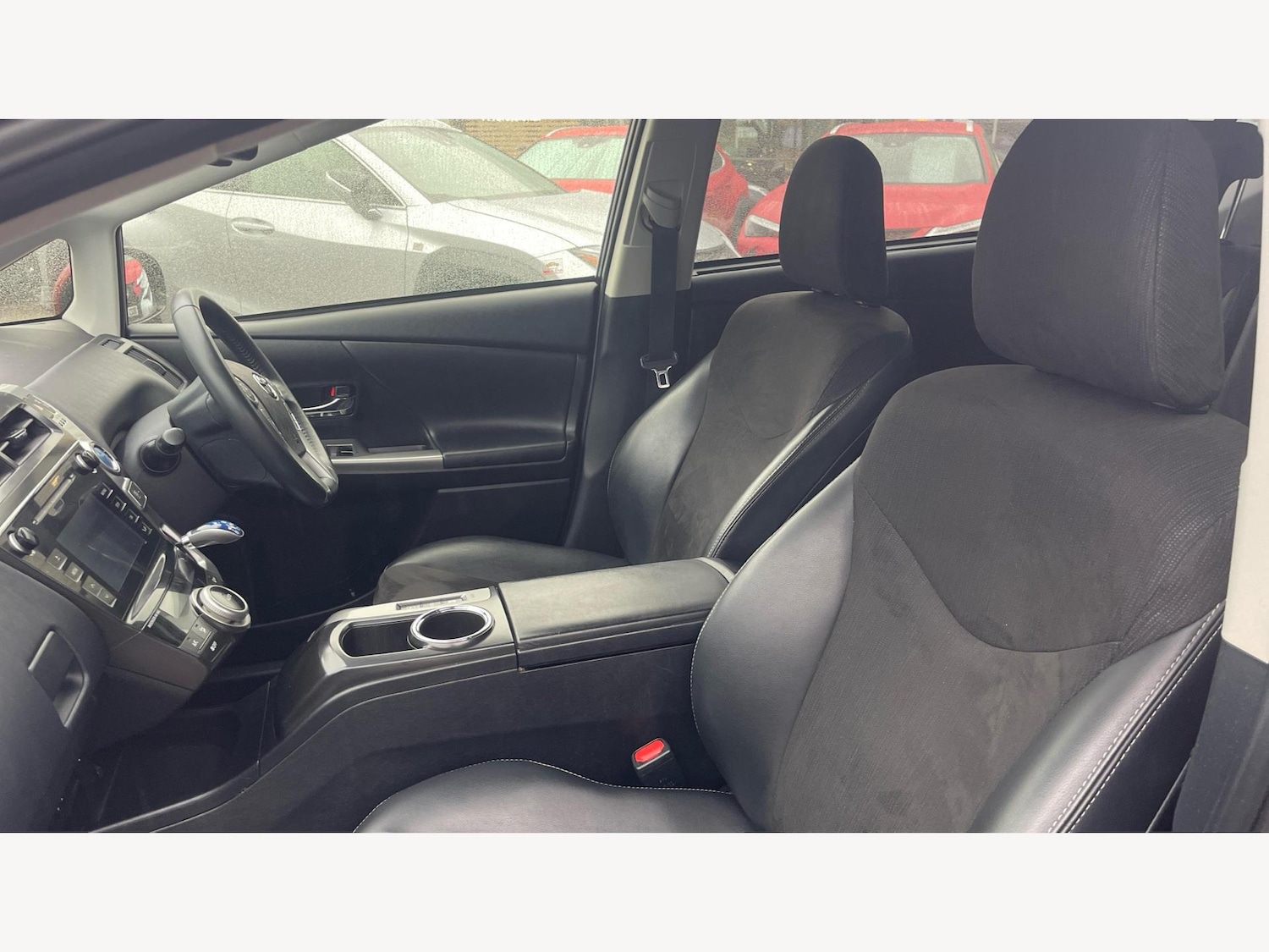 Used Toyota Prius+ 2019 for sale - 76425622: Photo 12