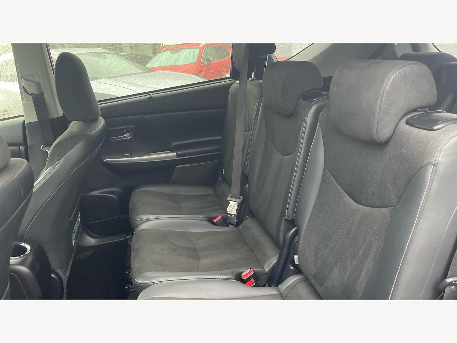 Used Toyota Prius+ 2019 for sale - 76425622: Photo 15