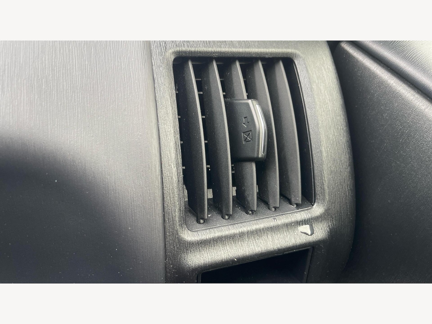 Used Toyota Prius+ 2019 for sale - 76425622: Photo 24