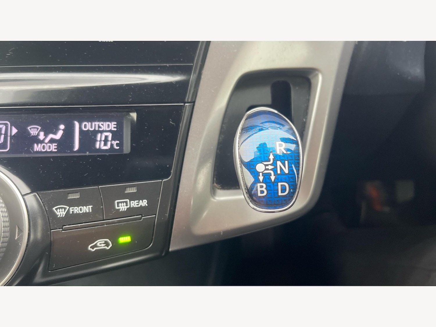 Used Toyota Prius+ 2019 for sale - 76425622: Photo 30