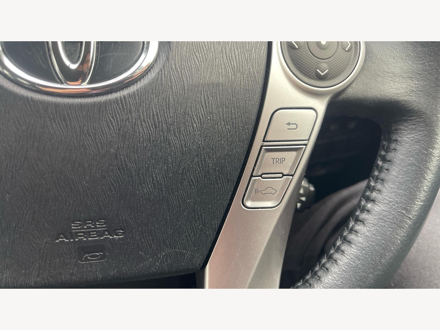 Used Toyota Prius+ 2019 for sale - 76425622: Photo 33