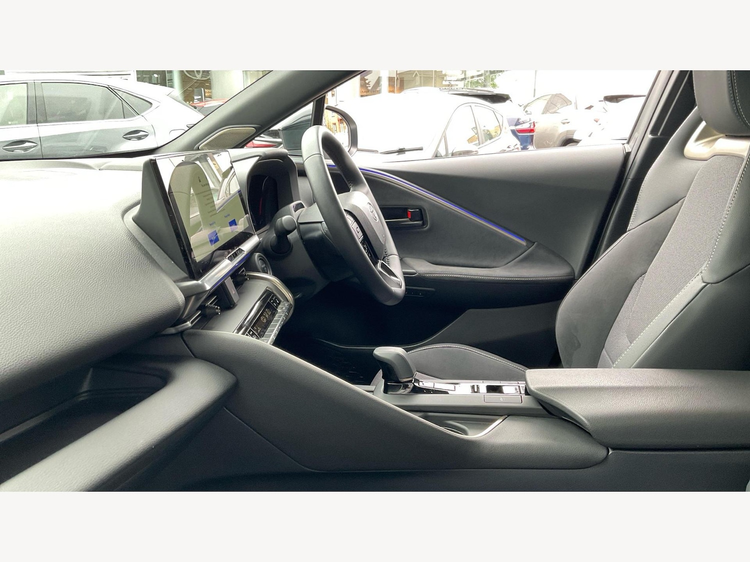 Used Toyota C-HR 2025 for sale - 76422936: Photo 12