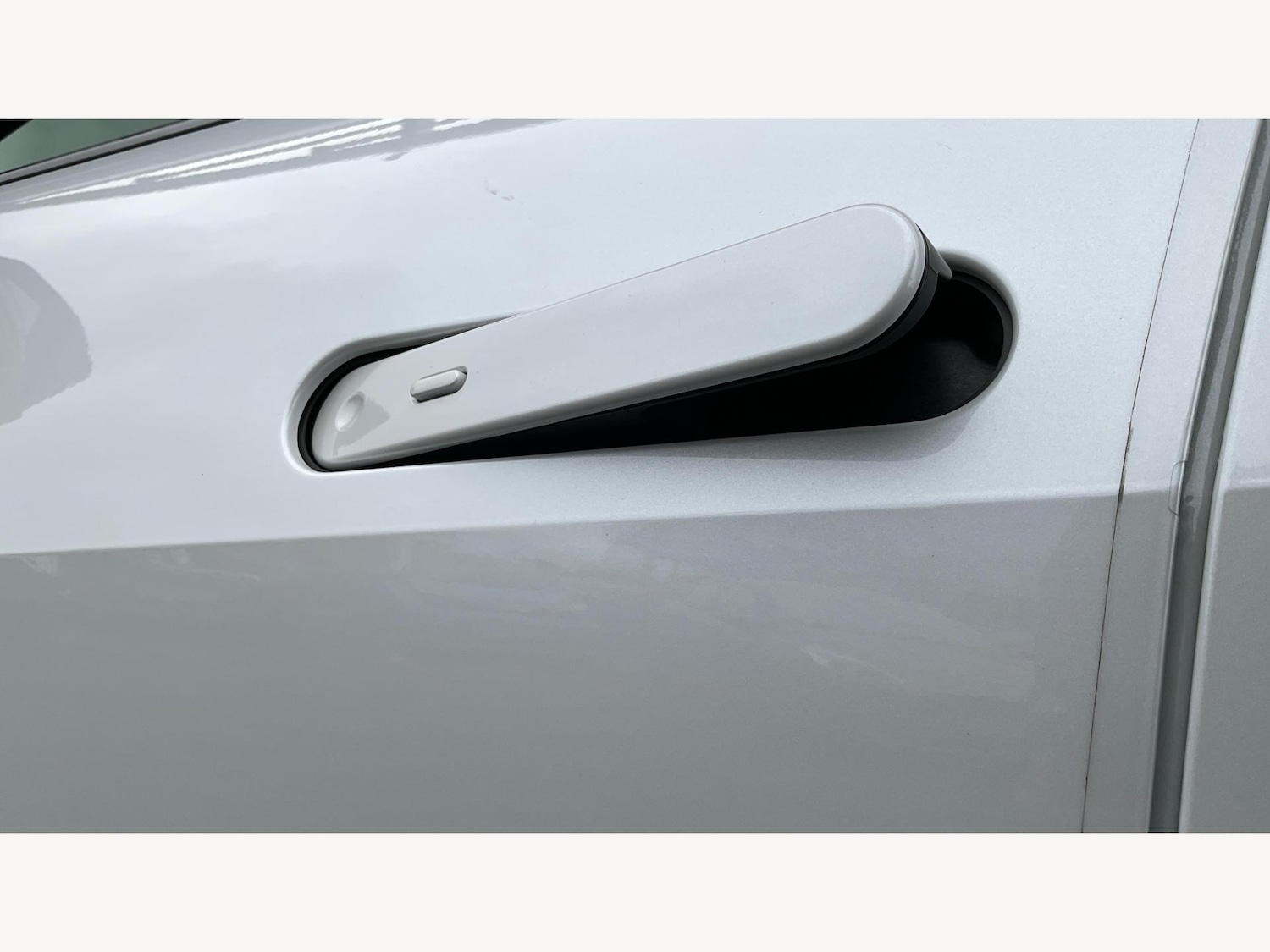 Used Toyota C-HR 2025 for sale - 76422936: Photo 24