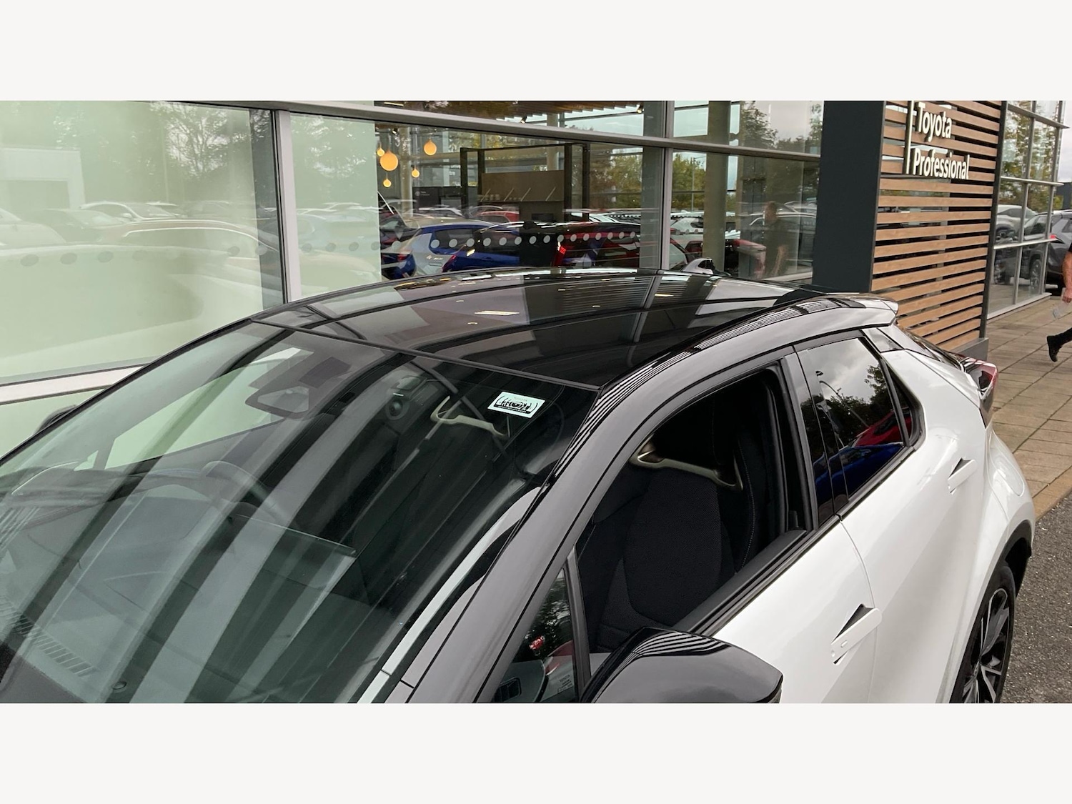 Used Toyota C-HR 2025 for sale - 76422936: Photo 29