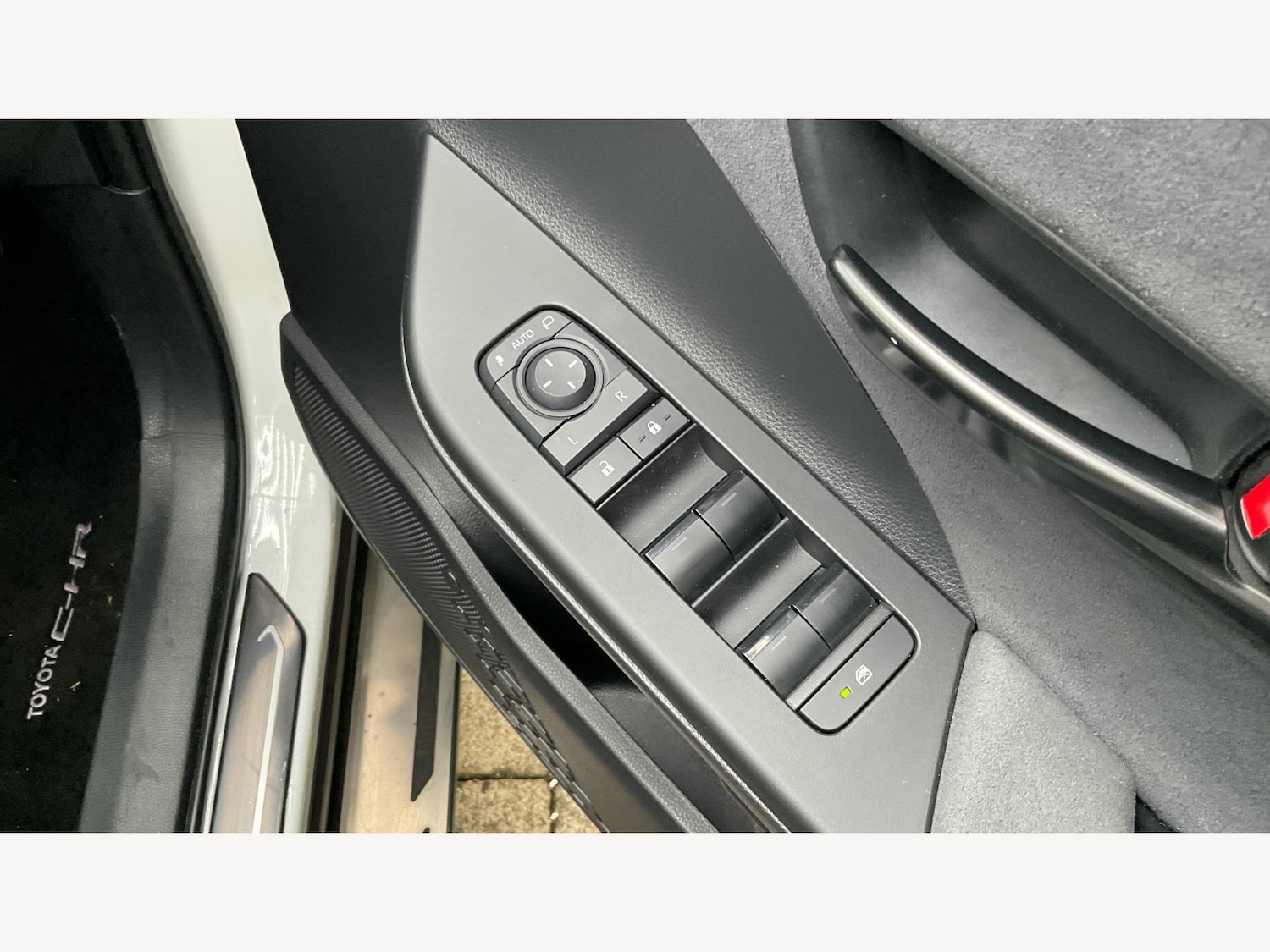 Used Toyota C-HR 2025 for sale - 76422936: Photo 34