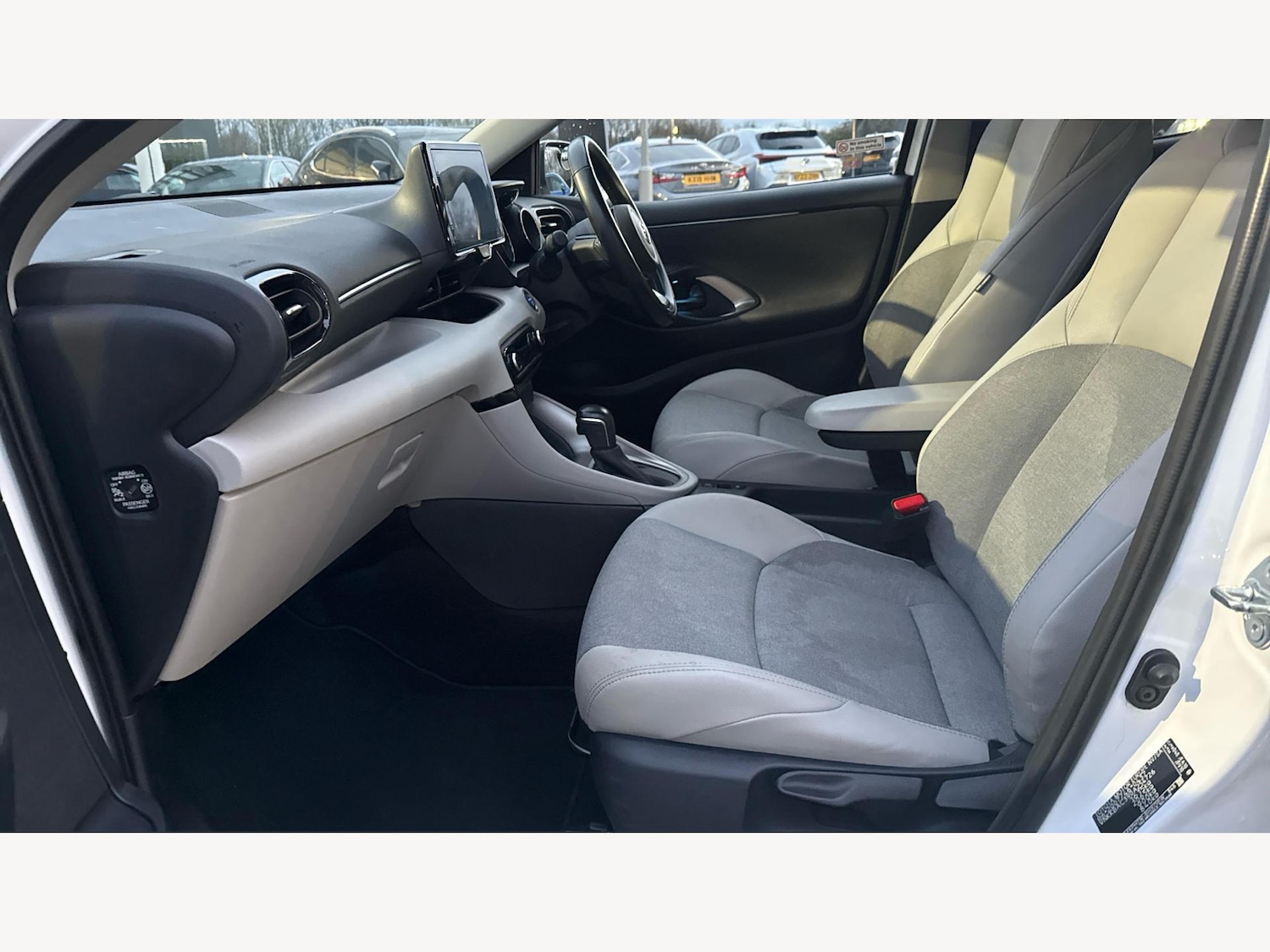 Used Toyota Yaris 2022 for sale - 76646313: Photo 12