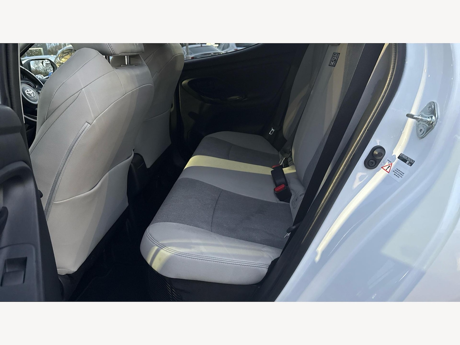 Used Toyota Yaris 2022 for sale - 76646313: Photo 15