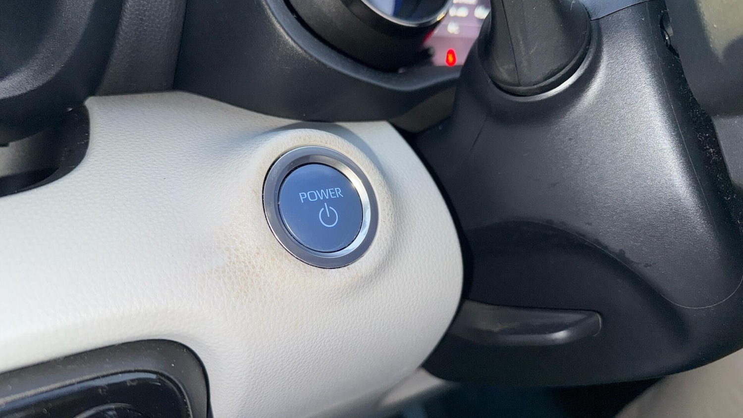 Used Toyota Yaris 2022 for sale - 76646313: Photo 33