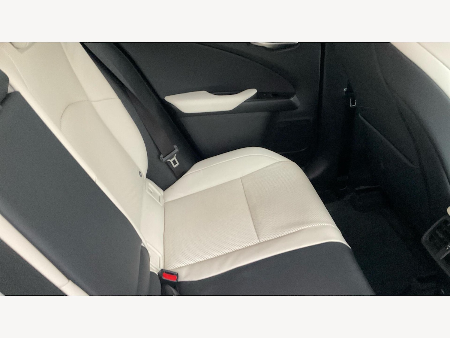 Used Lexus UX 2023 for sale - 76398588: Photo 31