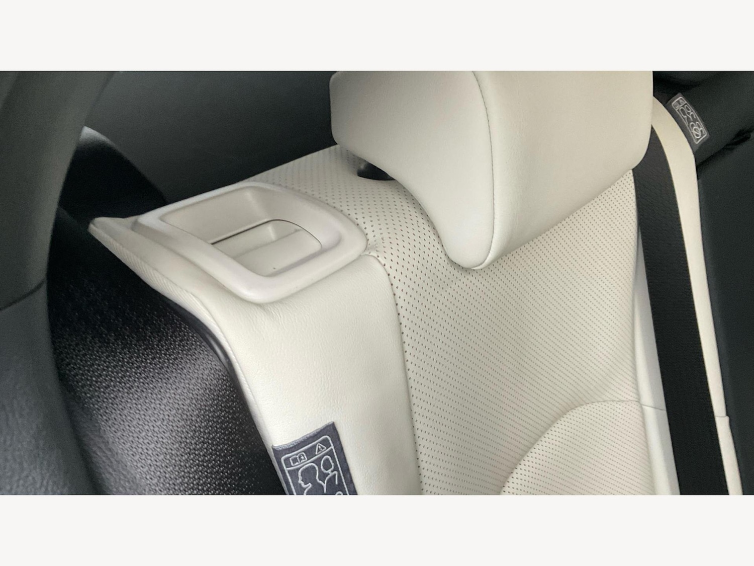 Used Lexus UX 2023 for sale - 76398588: Photo 33
