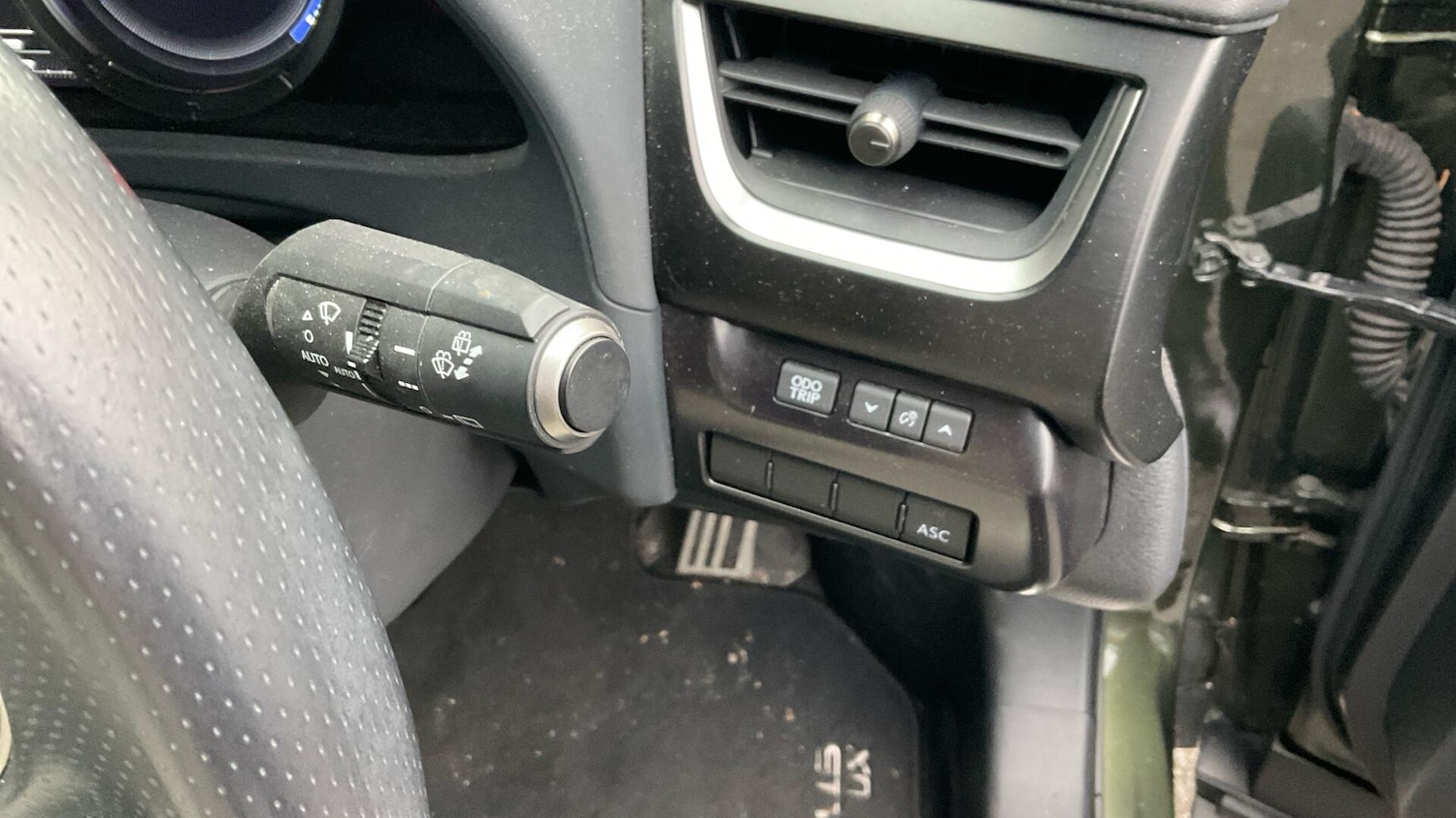 Used Lexus UX 2023 for sale - 76398588: Photo 39