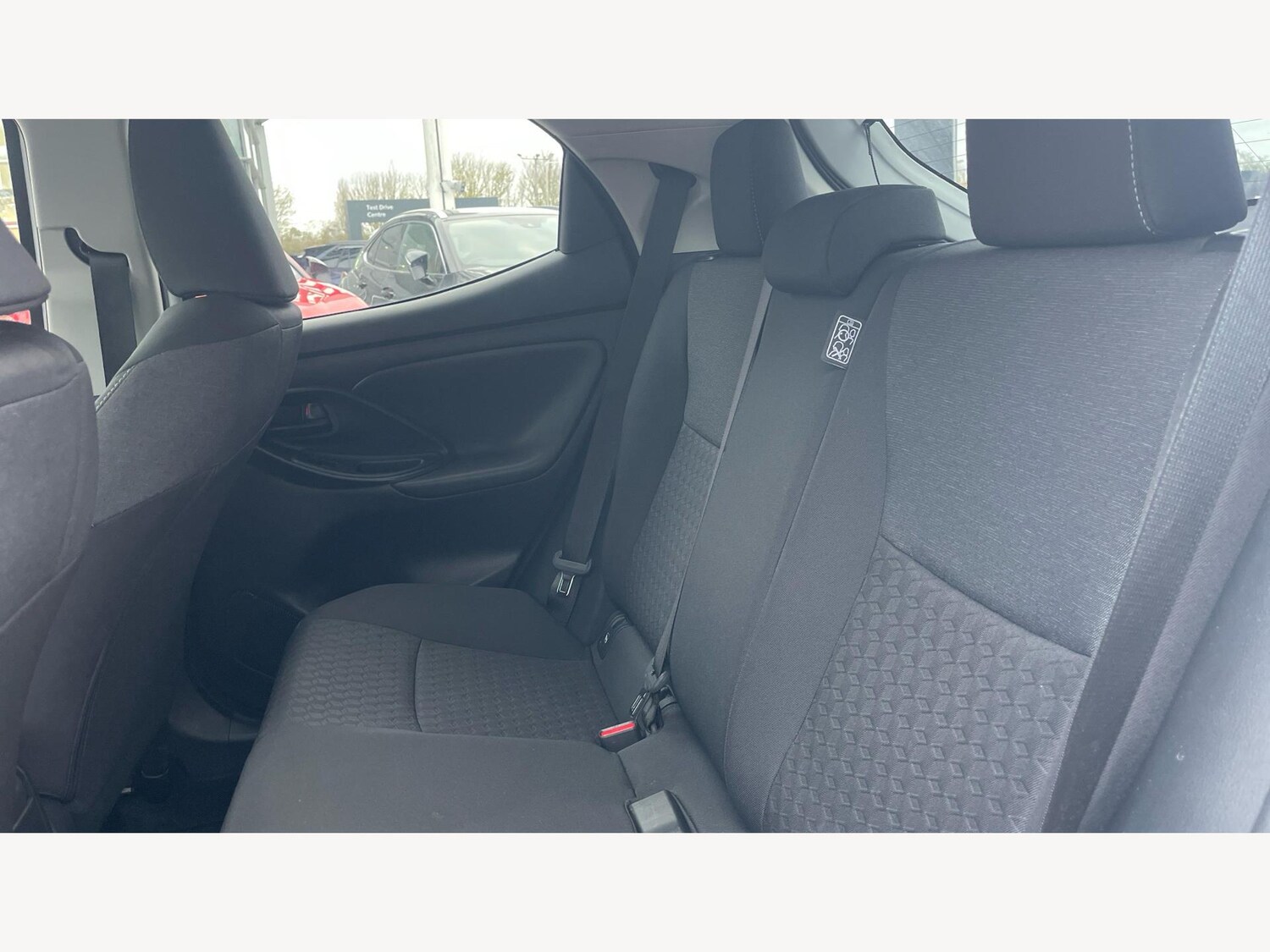 Used Toyota Yaris 2023 for sale - 76743512: Photo 15