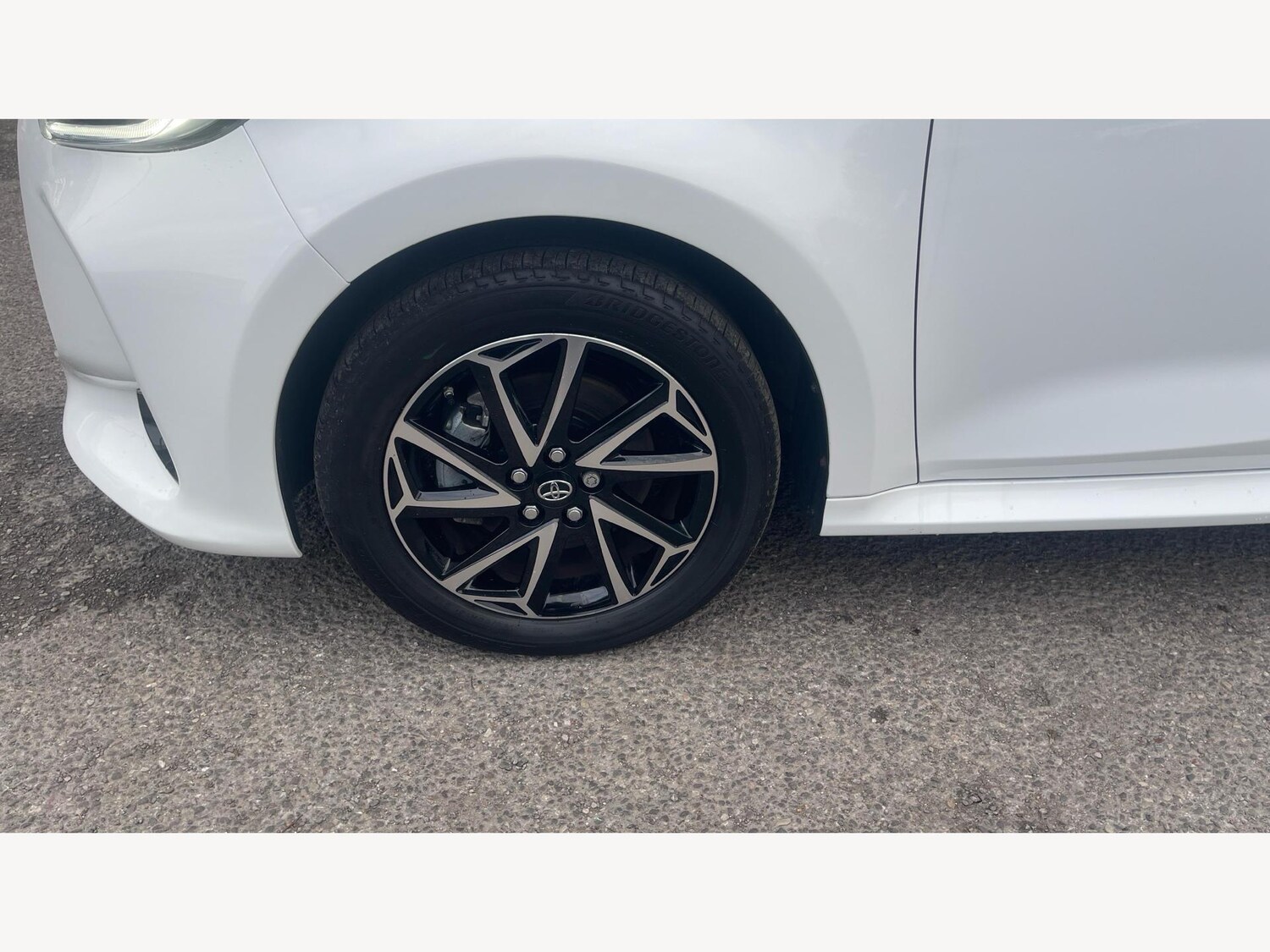 Used Toyota Yaris 2023 for sale - 76743512: Photo 25