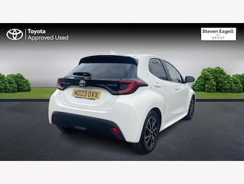 Used Toyota Yaris 2023 for sale - 76743512: Photo