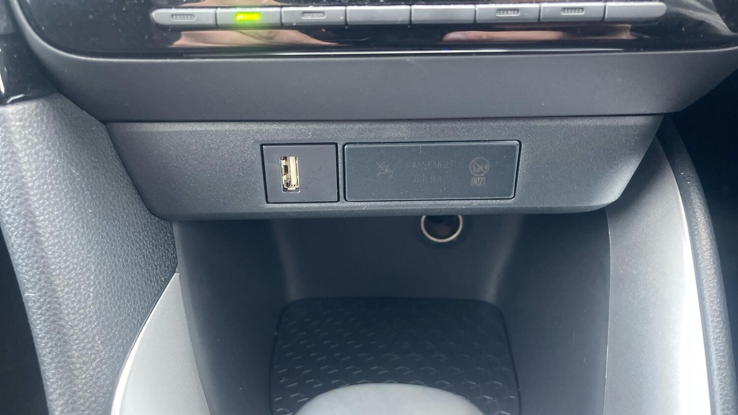 Used Toyota Yaris 2023 for sale - 76743512: Photo 33