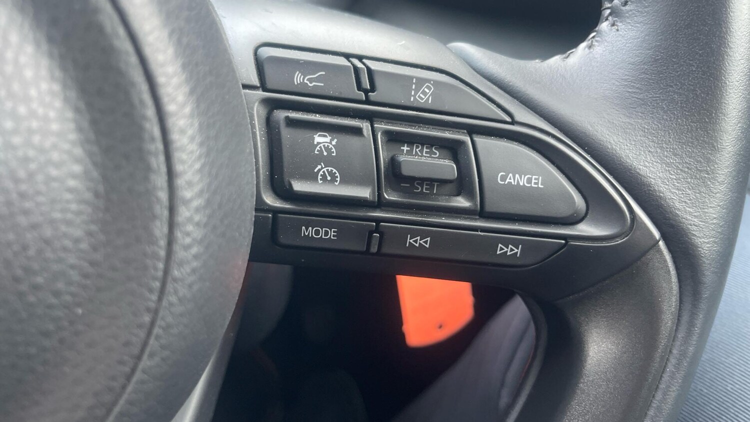 Used Toyota Yaris 2023 for sale - 76743512: Photo 38