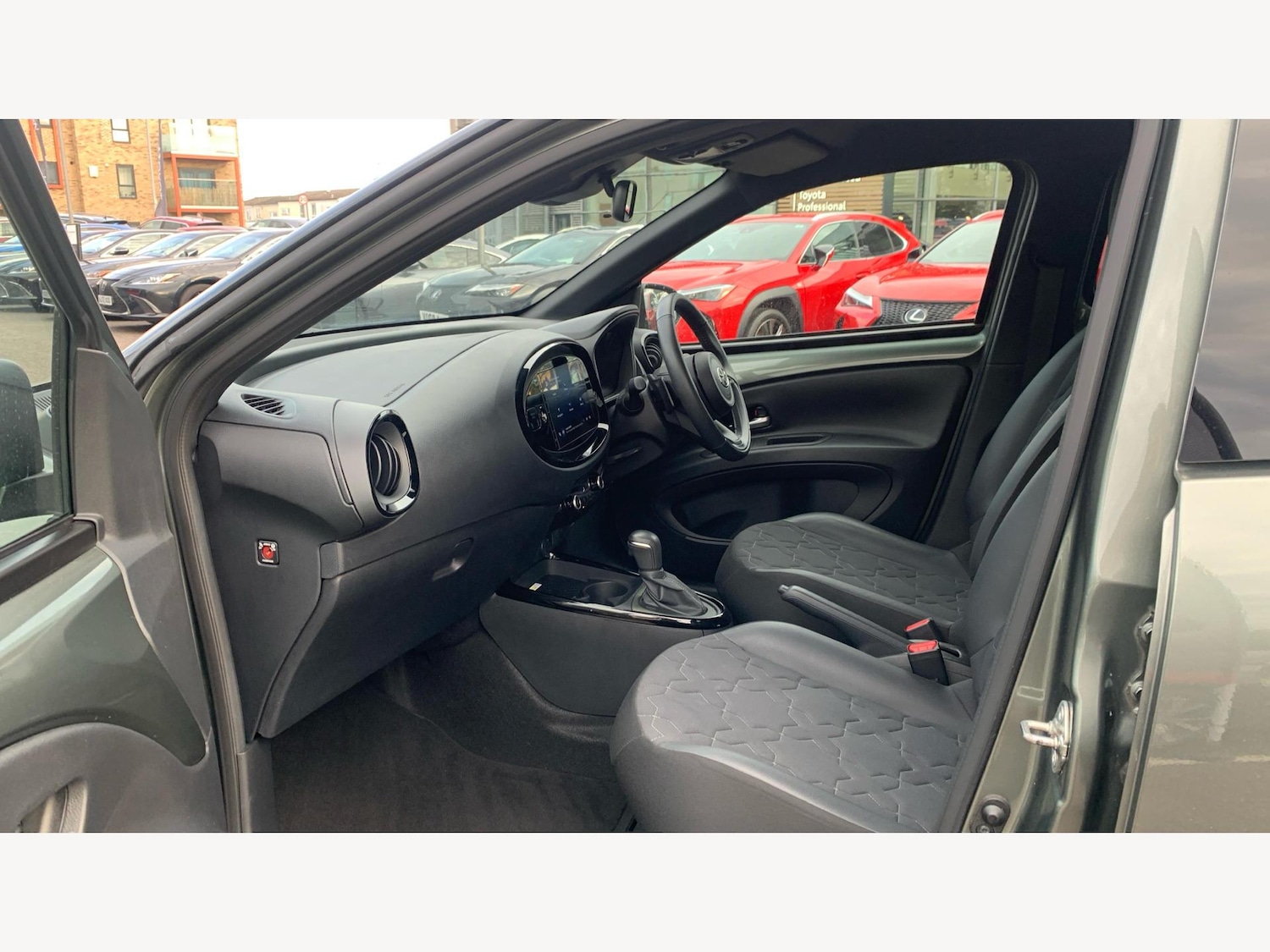 Used Toyota Aygo X 2022 for sale - 76714849: Photo 12