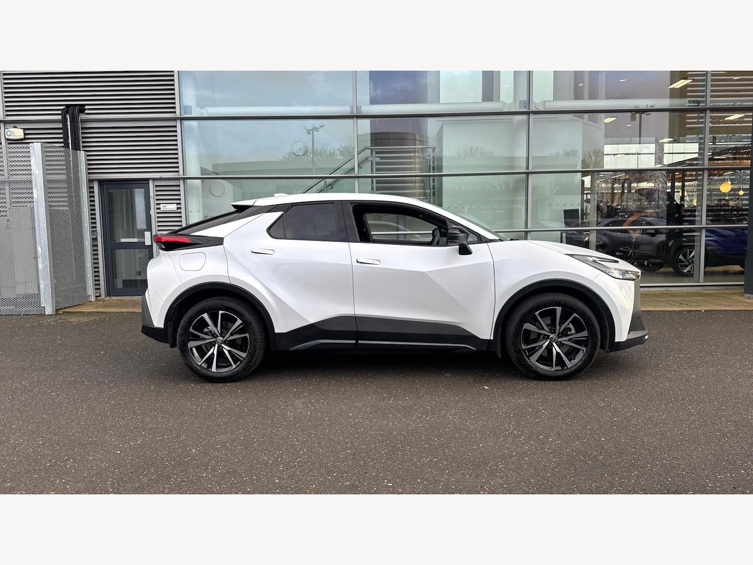 Used Toyota C-HR 2025 for sale - 77425225: Photo 18