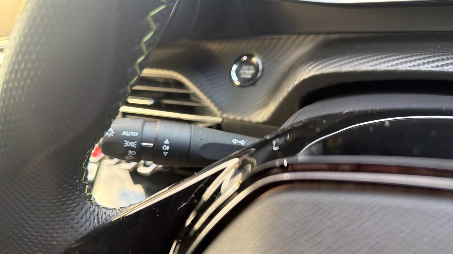 Used Peugeot E-2008 2024 for sale - 77155691: Photo 34