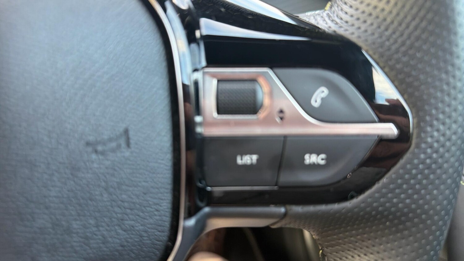 Used Peugeot E-2008 2024 for sale - 77155691: Photo 36