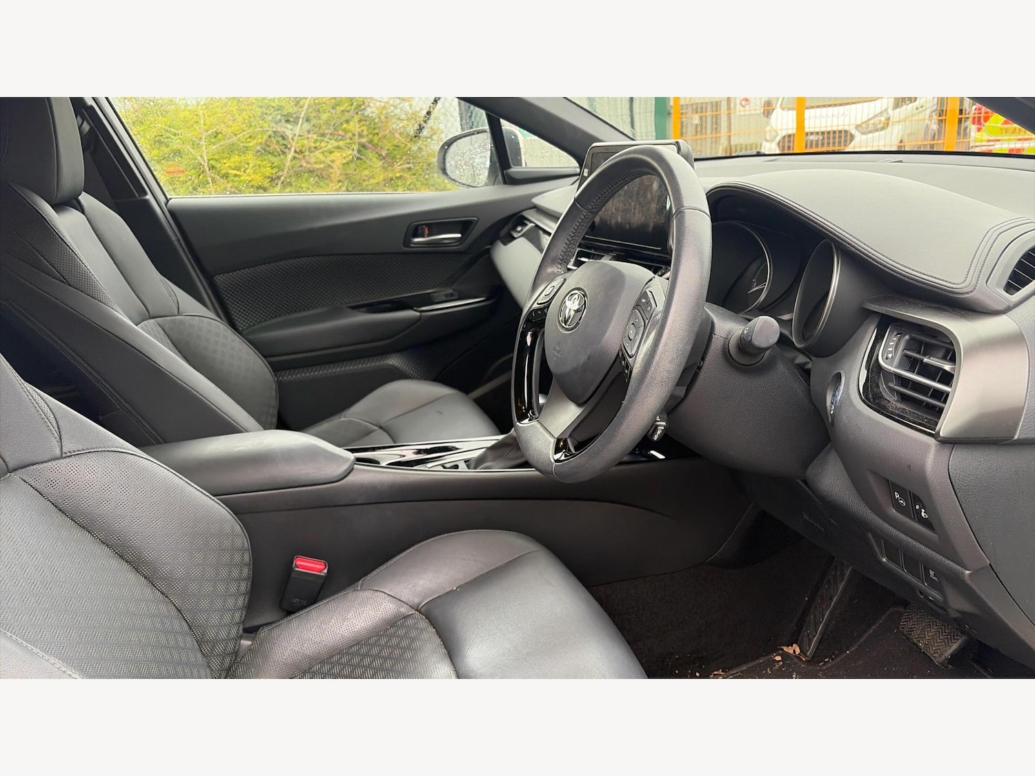 Used Toyota C-HR 2023 for sale - 76765975: Photo 13