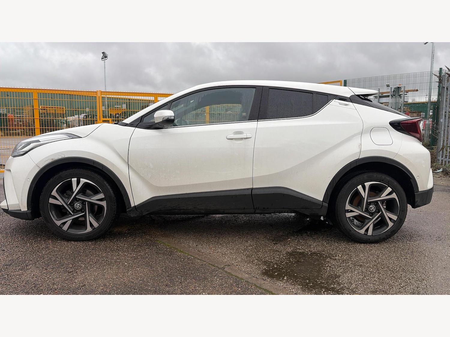 Used Toyota C-HR 2023 for sale - 76765975: Photo 19