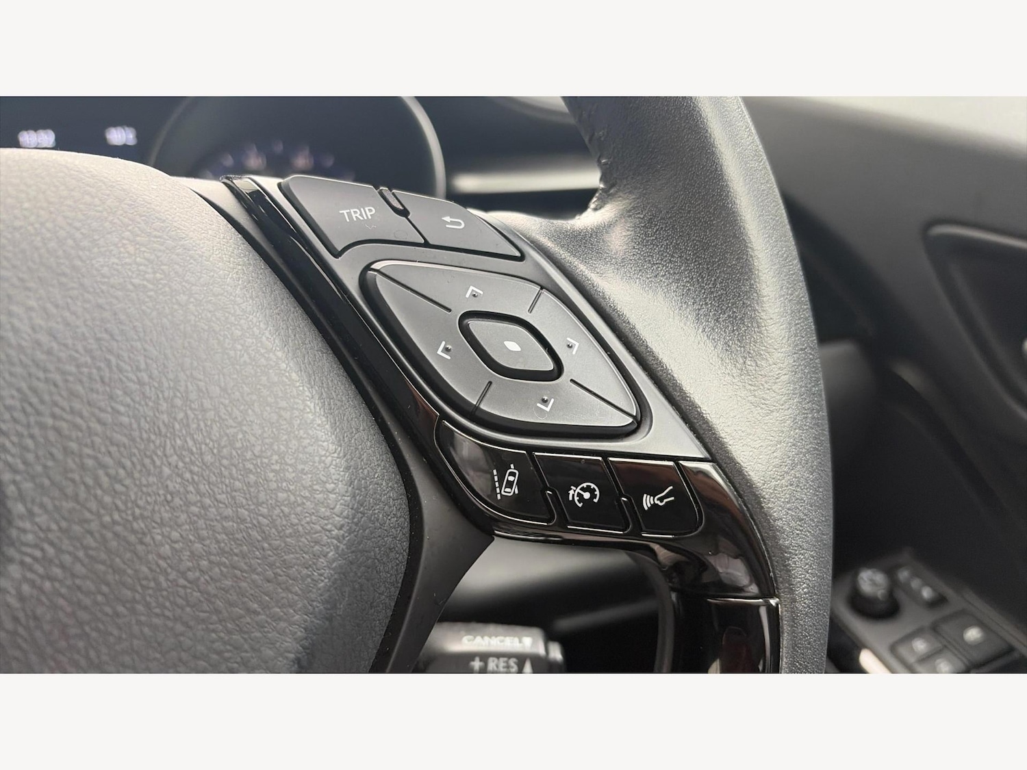 Used Toyota C-HR 2023 for sale - 76765975: Photo 23