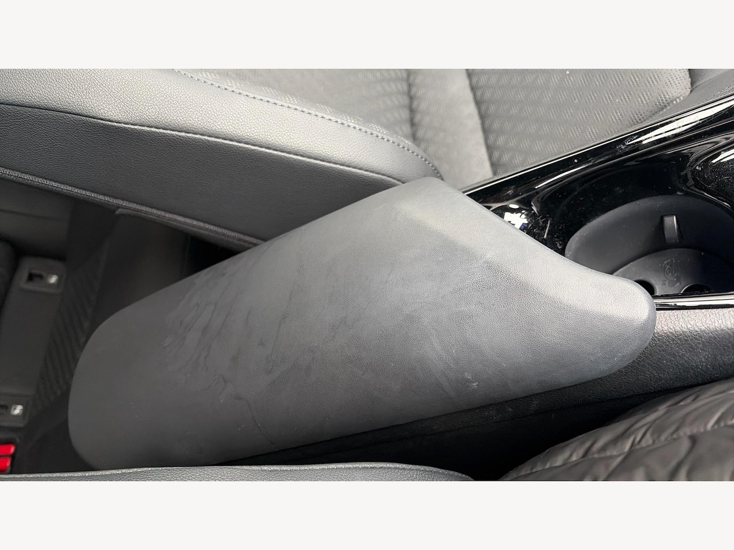 Used Toyota C-HR 2023 for sale - 76765975: Photo 29