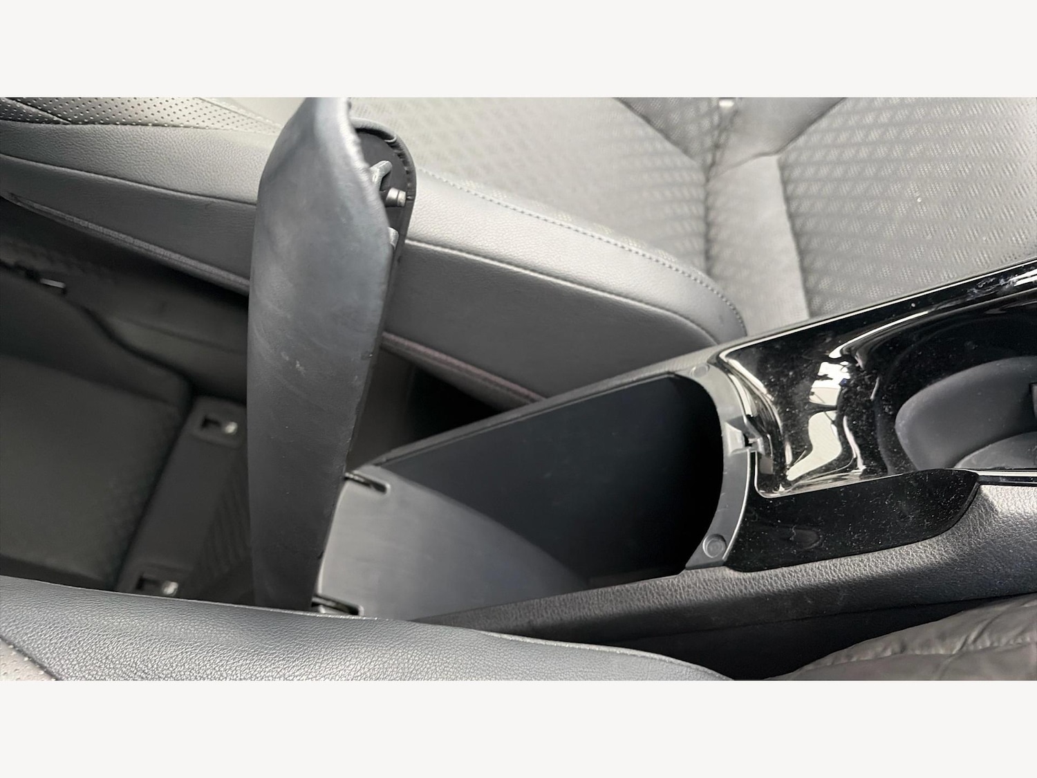 Used Toyota C-HR 2023 for sale - 76765975: Photo 30