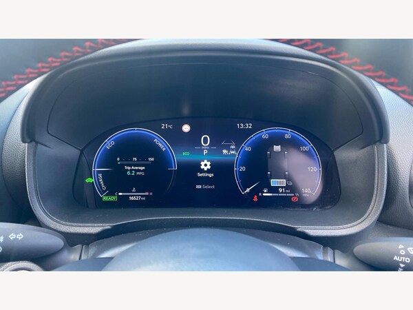 Used Toyota Yaris Cross 2024 for sale - 76199860: Photo 11