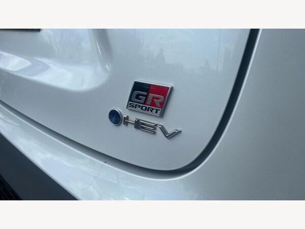 Used Toyota Yaris Cross 2024 for sale - 76199860: Photo 26