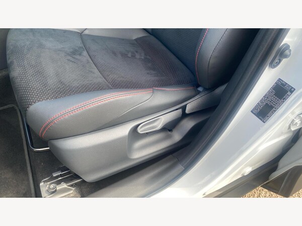 Used Toyota Yaris Cross 2024 for sale - 76199860: Photo 34