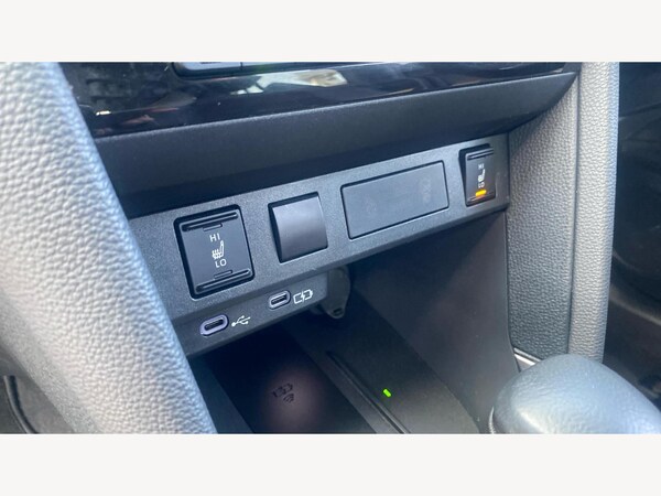 Used Toyota Yaris Cross 2024 for sale - 76199860: Photo 38