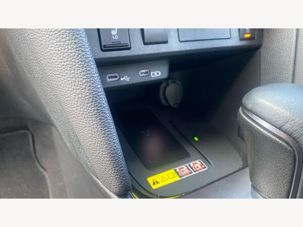 Used Toyota Yaris Cross 2024 for sale - 76199860: Photo 39