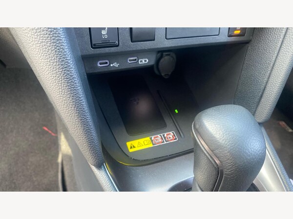 Used Toyota Yaris Cross 2024 for sale - 76199860: Photo 40