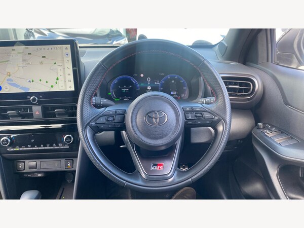 Used Toyota Yaris Cross 2024 for sale - 76199860: Photo 8