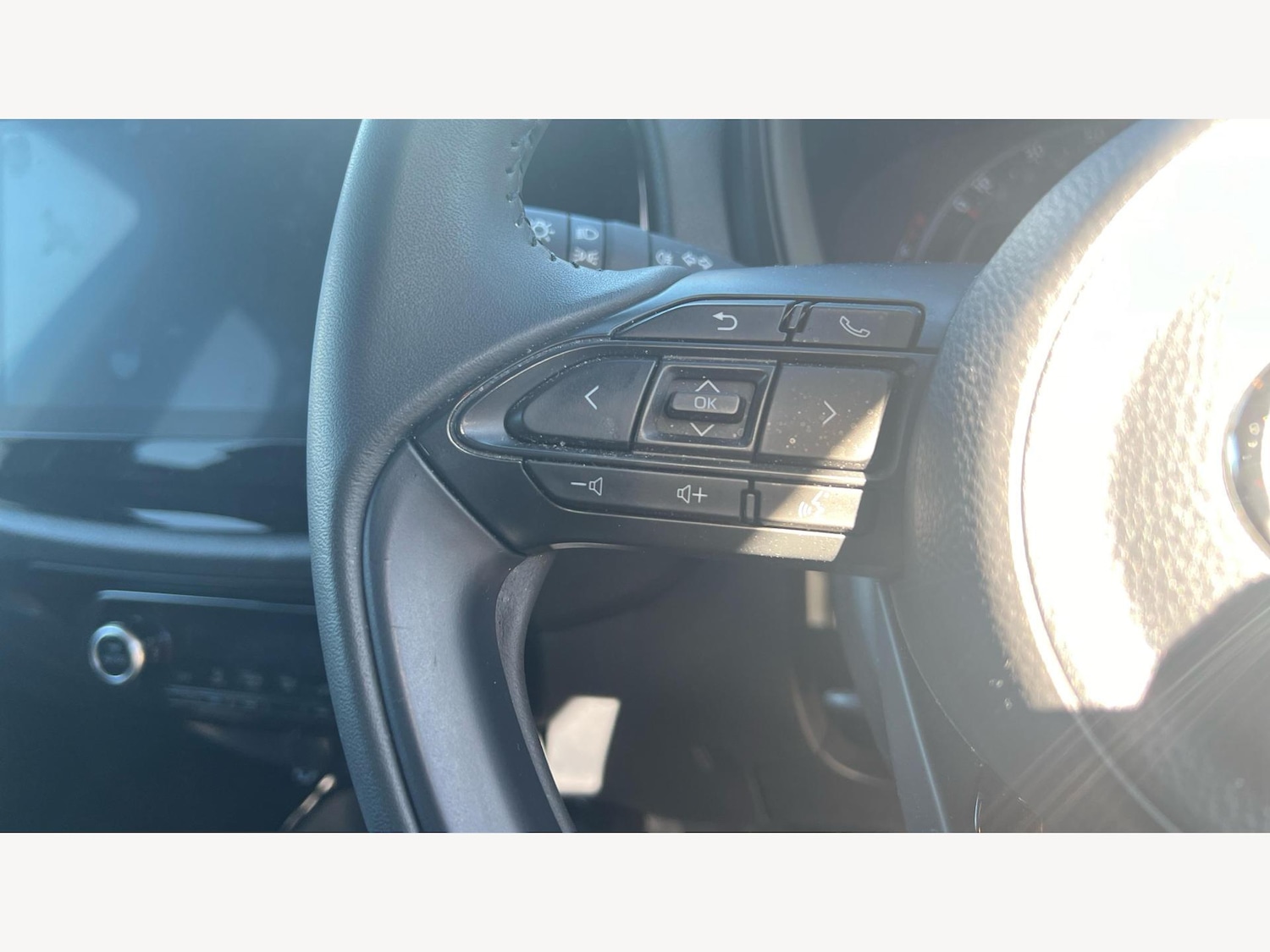 Used Toyota Aygo X for sale - 76702472: Photo 38