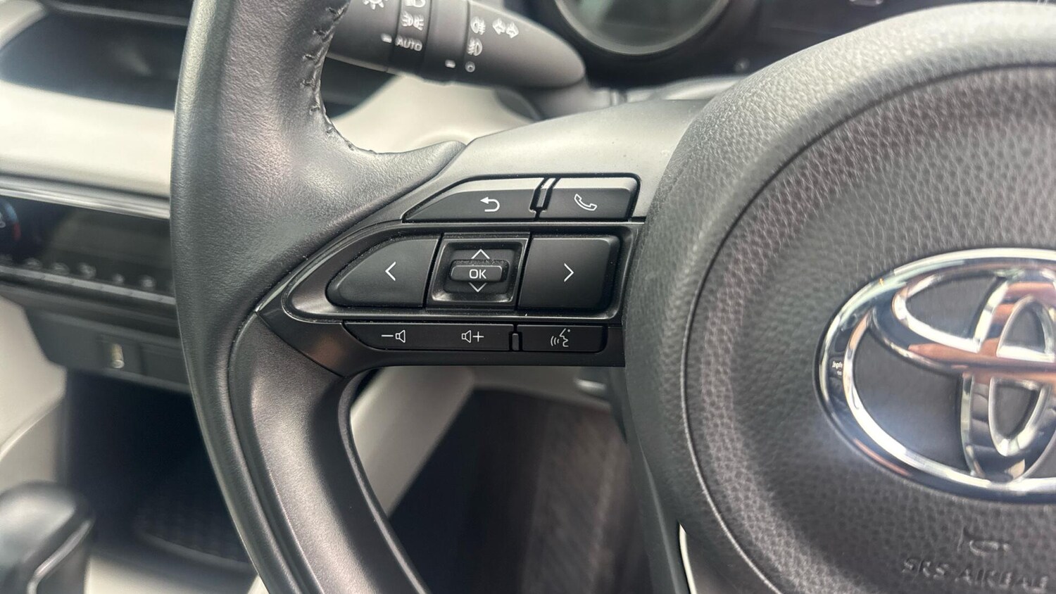 Used Toyota Yaris 2022 for sale - 76976474: Photo 37