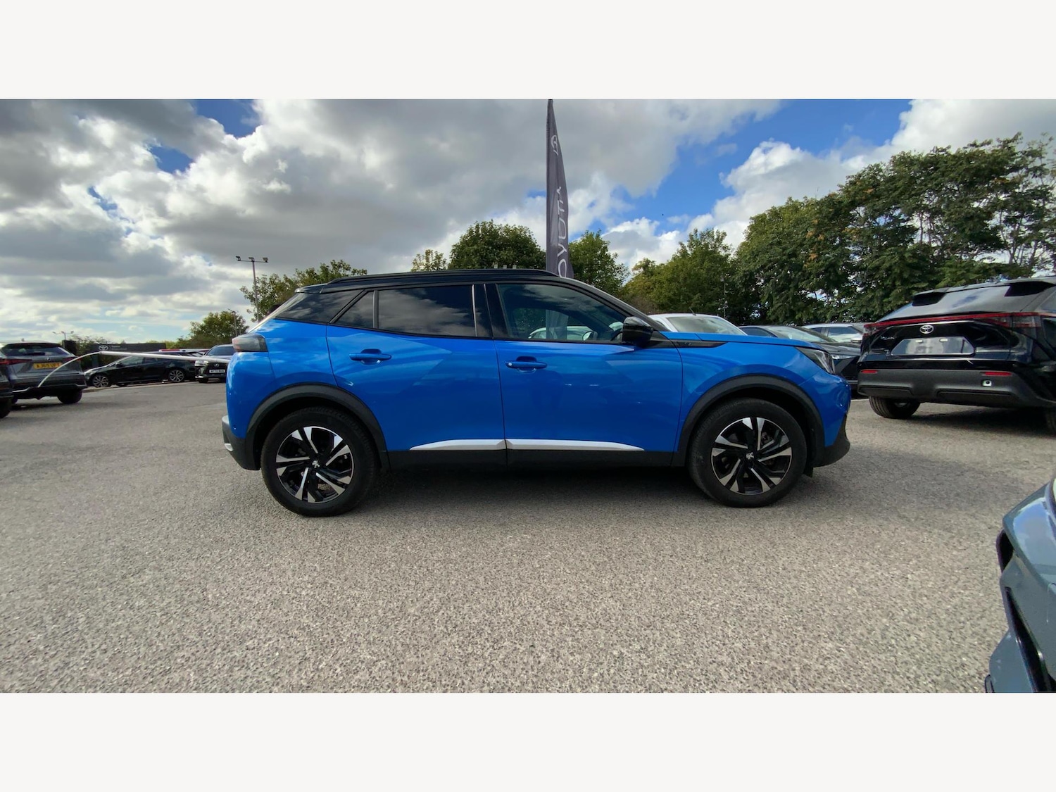 Used Peugeot E-2008 2021 for sale - 76399238: Photo 18