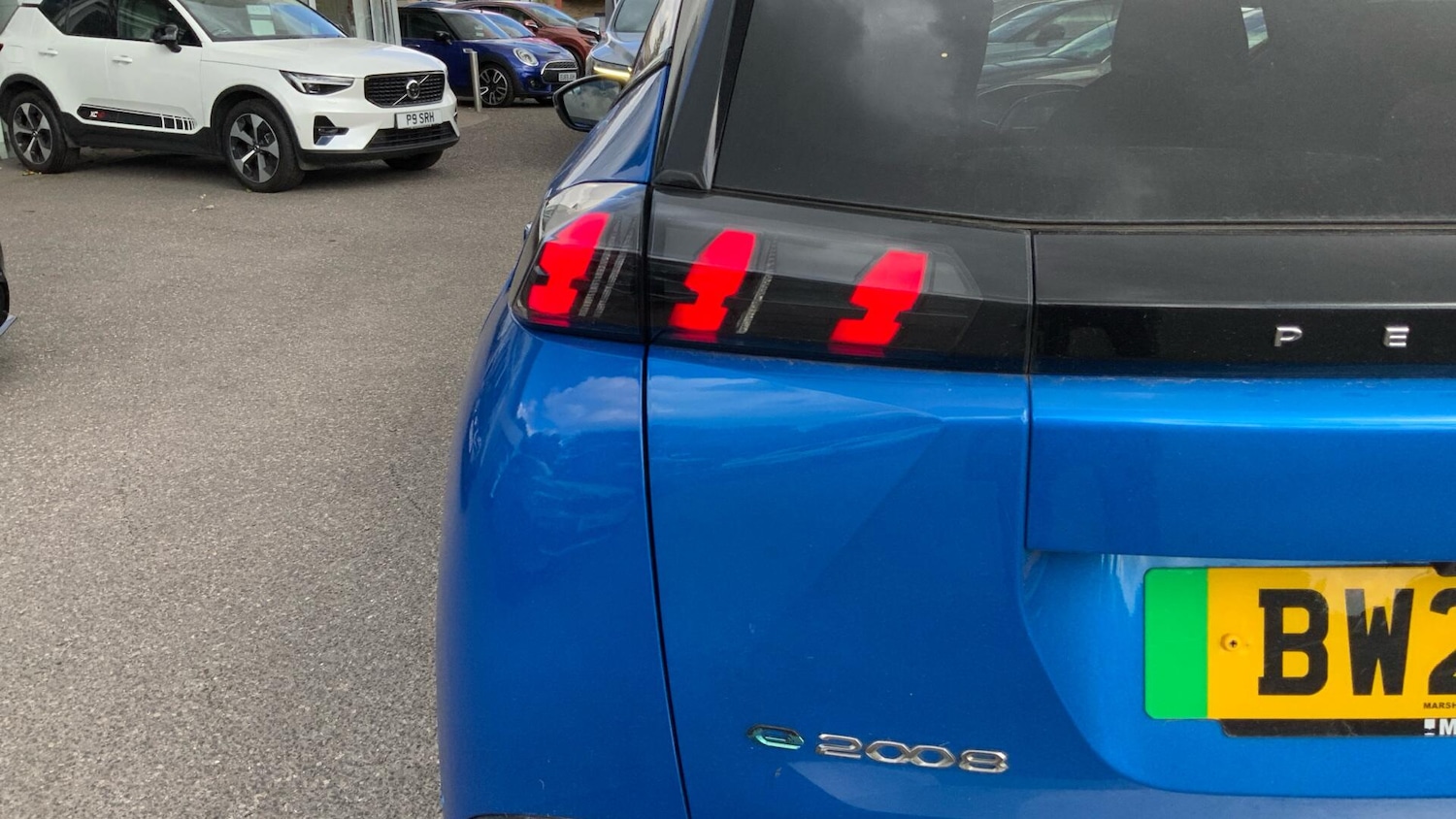 Used Peugeot E-2008 2021 for sale - 76399238: Photo 46