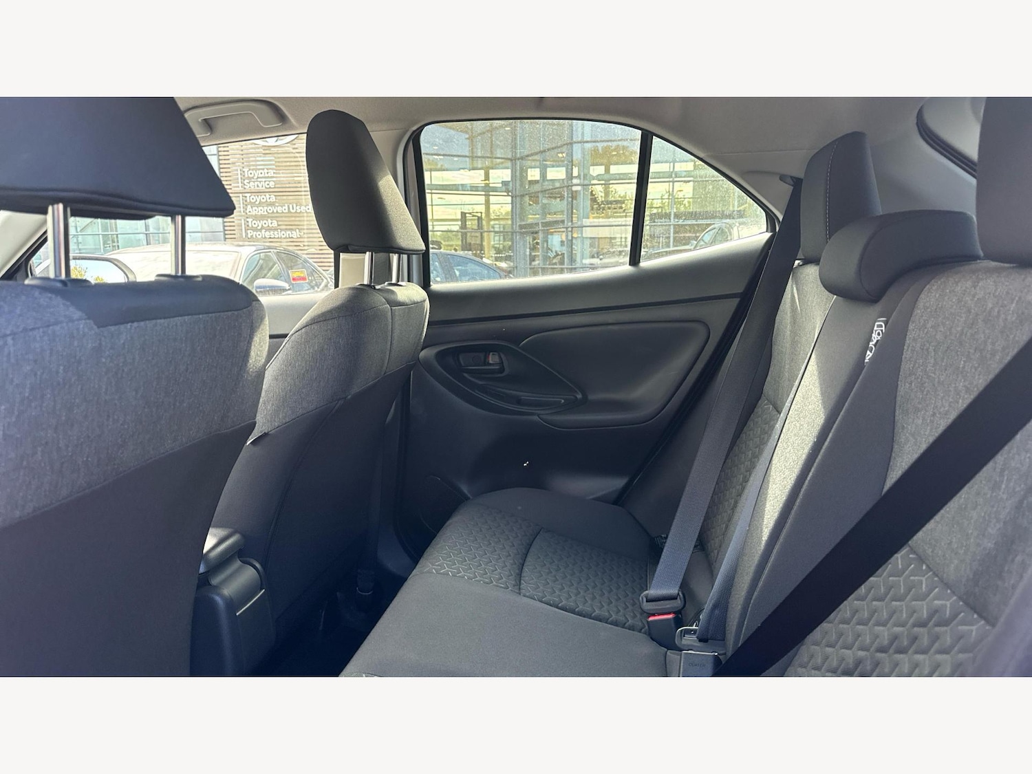 Used Toyota Yaris Cross 2024 for sale - 76108340: Photo 15
