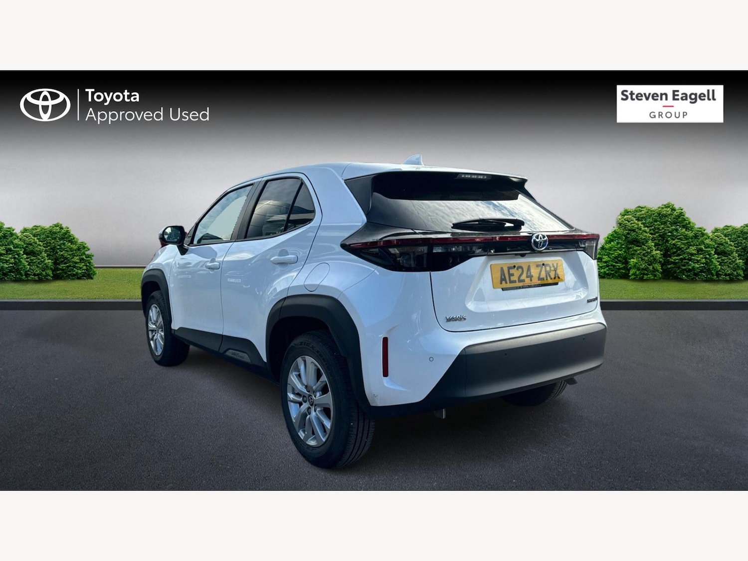 Used Toyota Yaris Cross 2024 for sale - 76108340: Photo 2