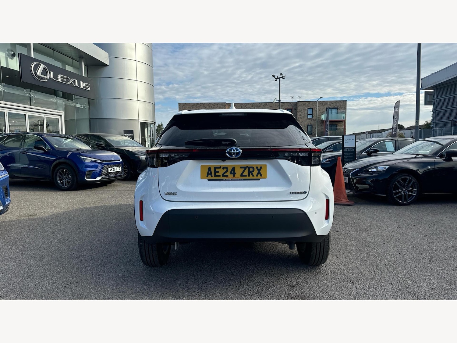 Used Toyota Yaris Cross 2024 for sale - 76108340: Photo 21