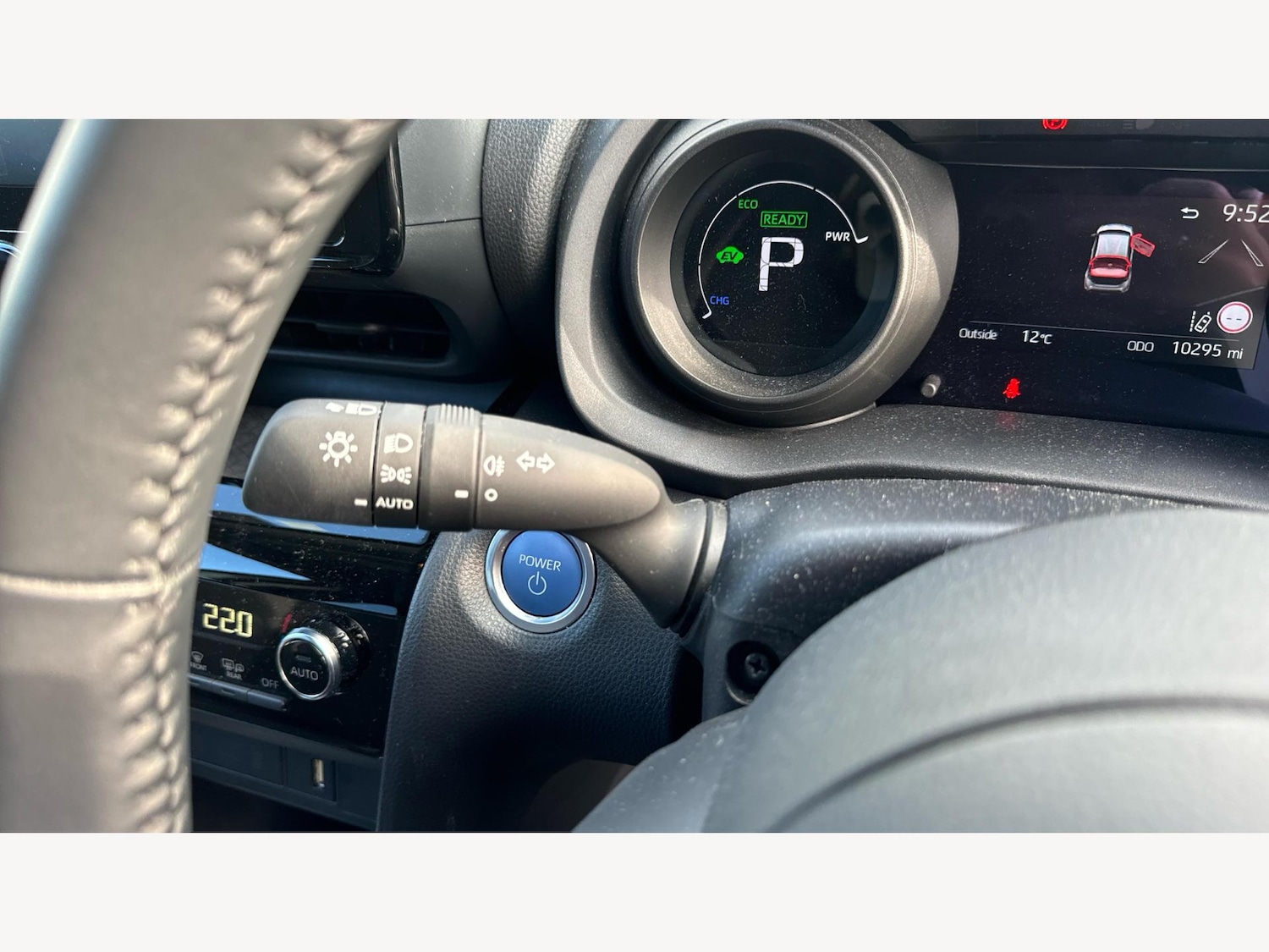 Used Toyota Yaris Cross 2024 for sale - 76108340: Photo 31
