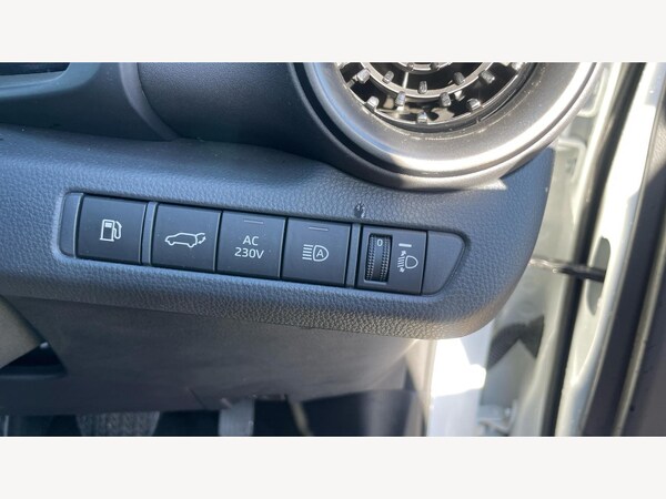 Used Toyota C-HR 2024 for sale - 76109698: Photo 23